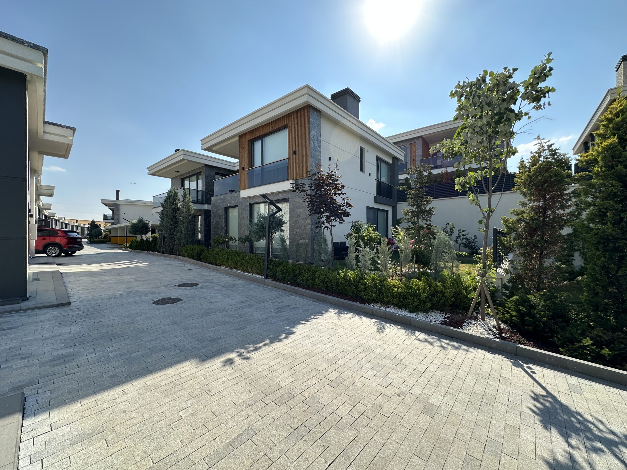 SEÇKİN’DEN SARAY ANKAVİA VİLLARI